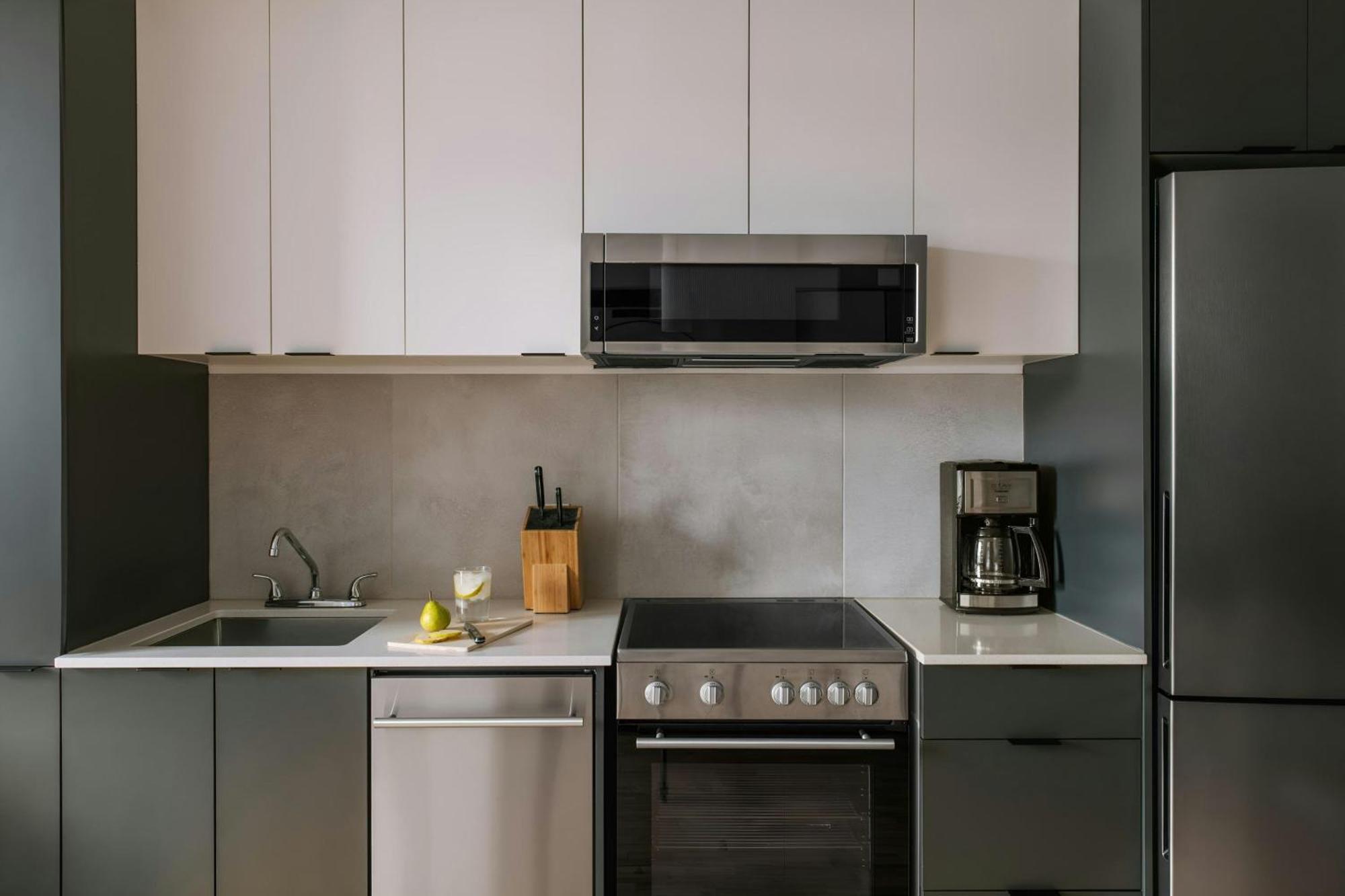 Sonder By Marriott Bonvoy Le Victoria Apartments Old Montreal Монреаль Екстер'єр фото